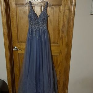 Periwinkle dress. Size 1, worn for a few hours, looks new.